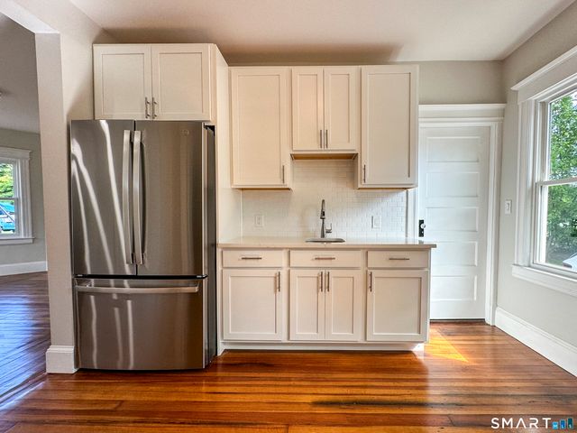 517 North Main Street, Suffield, CT 06078