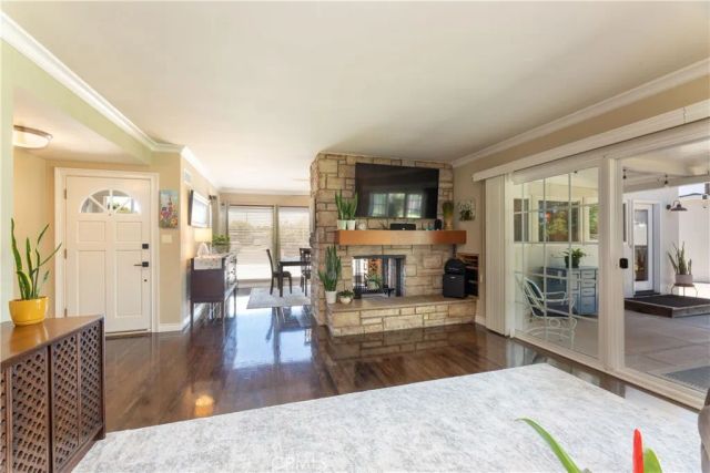 6551 E. Bacarro, Long Beach, CA 90815