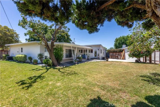6551 E. Bacarro, Long Beach, CA 90815