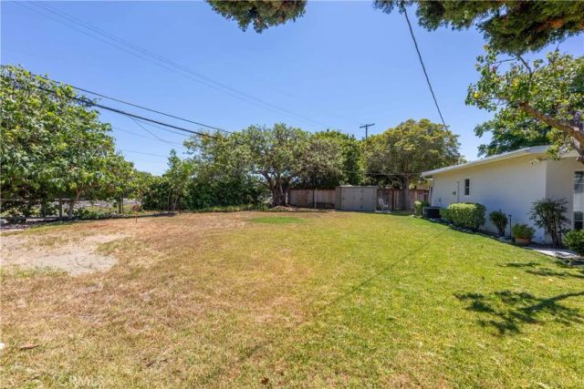 6551 E. Bacarro, Long Beach, CA 90815