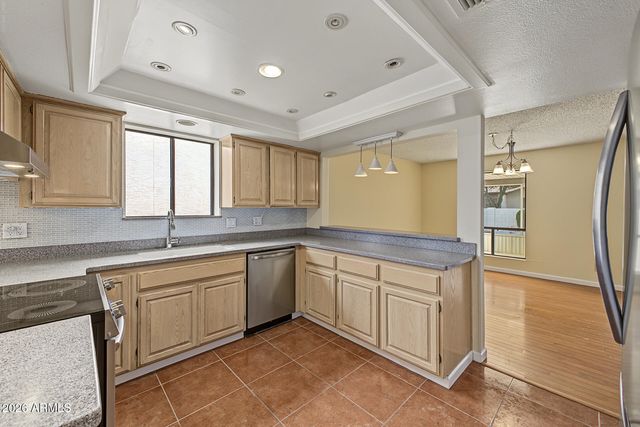 25668 S HOWARD Drive, Sun Lakes, AZ 85248