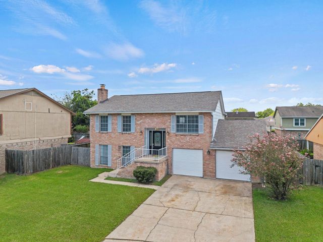 16723 Running Quail Court, Houston, TX 77489
