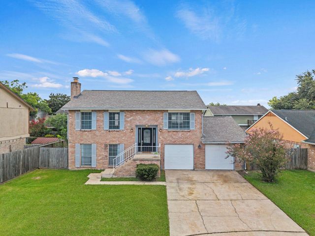 16723 Running Quail Court, Houston, TX 77489