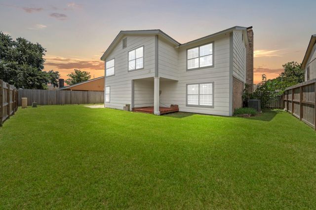 16723 Running Quail Court, Houston, TX 77489