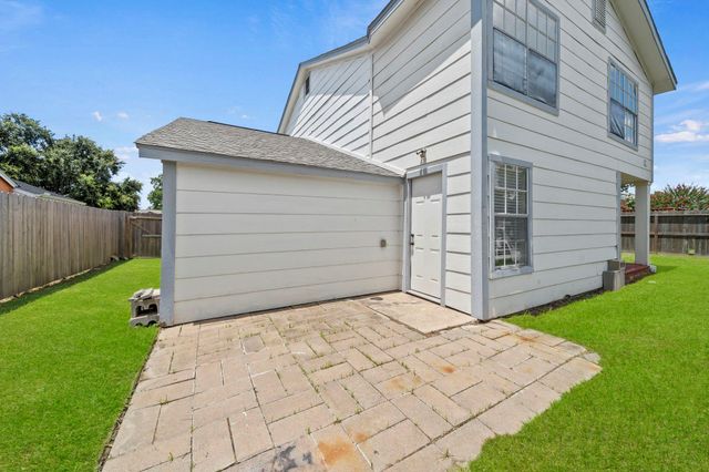 16723 Running Quail Court, Houston, TX 77489