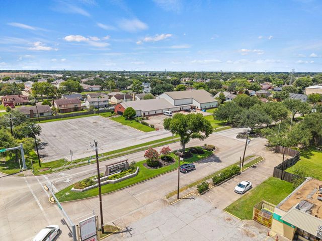 16723 Running Quail Court, Houston, TX 77489