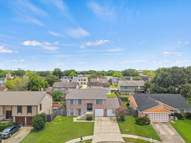 16723 Running Quail Court, Houston, TX 77489