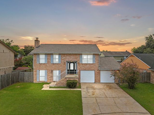 16723 Running Quail Court, Houston, TX 77489