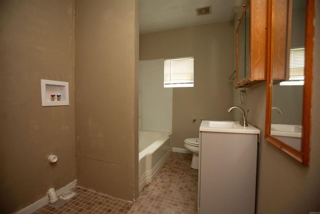 2308 and 2310 Blackwood Road, Little Rock, AR 72207