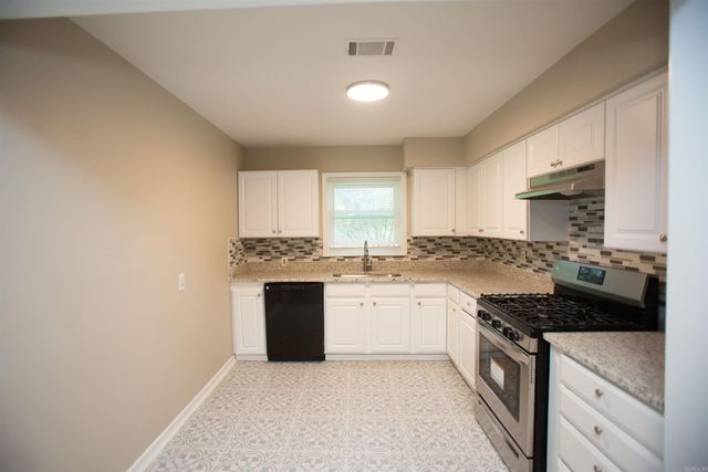 2308 and 2310 Blackwood Road, Little Rock, AR 72207