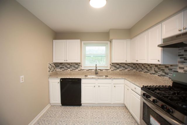 2308 and 2310 Blackwood Road, Little Rock, AR 72207