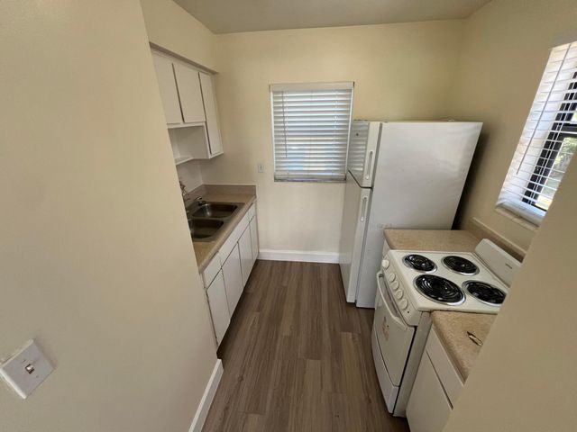 1150 W Blue Heron Boulevard, Riviera Beach, FL 33404