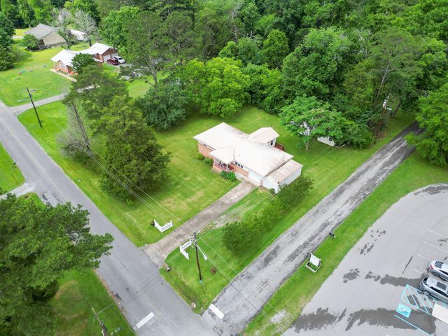89 N Pine Street, Trenton, GA 30752