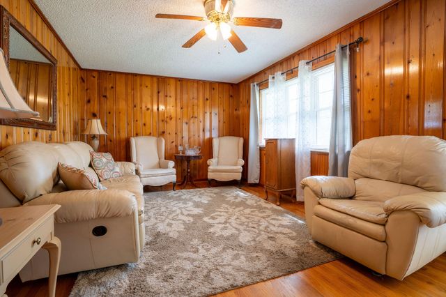 89 N Pine Street, Trenton, GA 30752