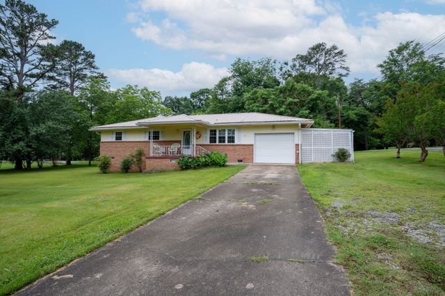 89 N Pine Street, Trenton, GA 30752
