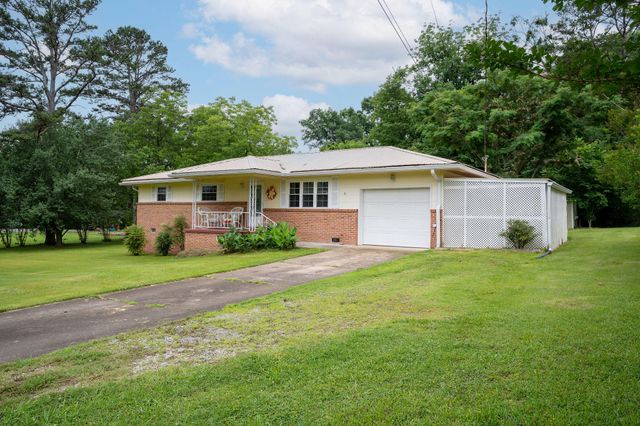 89 N Pine Street, Trenton, GA 30752