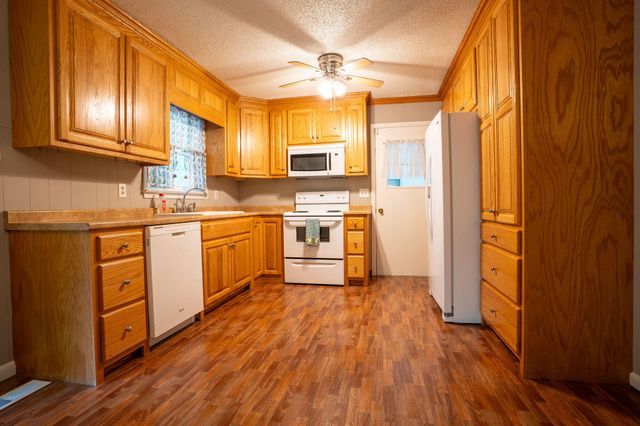 89 N Pine Street, Trenton, GA 30752
