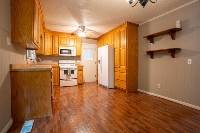 89 N Pine Street, Trenton, GA 30752