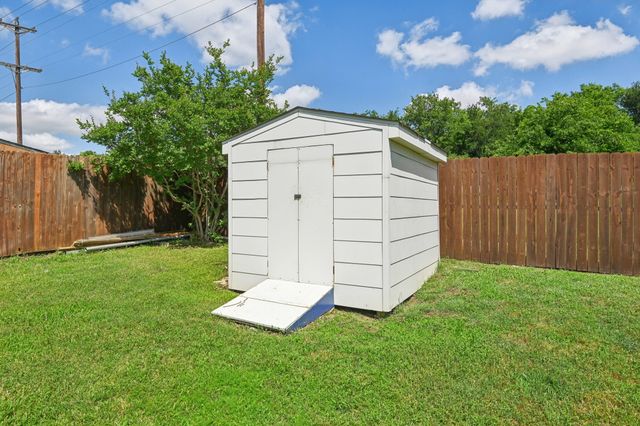 7600 Independence Drive, The Colony, TX 75056