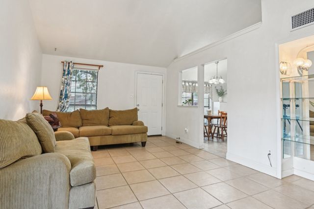 7600 Independence Drive, The Colony, TX 75056
