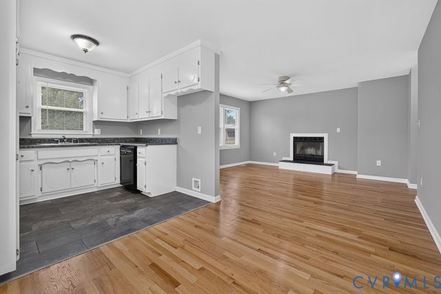 24607 Woodstream Ln, North Dinwiddie, VA 23803