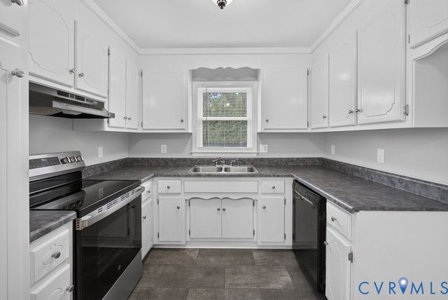24607 Woodstream Ln, North Dinwiddie, VA 23803
