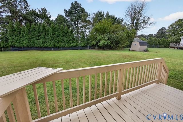 24607 Woodstream Ln, North Dinwiddie, VA 23803