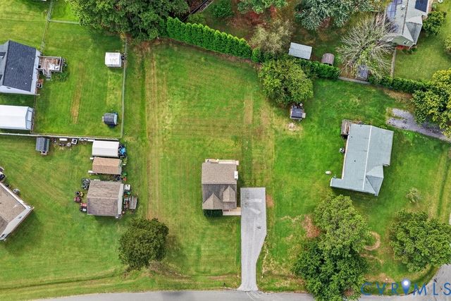 24607 Woodstream Ln, North Dinwiddie, VA 23803