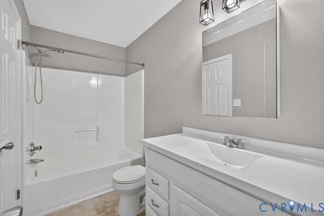 24607 Woodstream Ln, North Dinwiddie, VA 23803