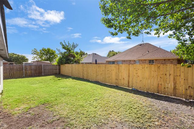 620 Brenna Road, Waxahachie, TX 75165