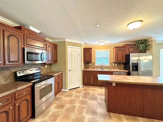 831 Country Club Road, Lucas, TX 75002