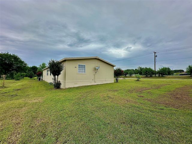 831 Country Club Road, Lucas, TX 75002