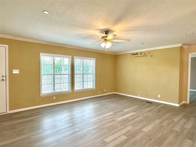 831 Country Club Road, Lucas, TX 75002