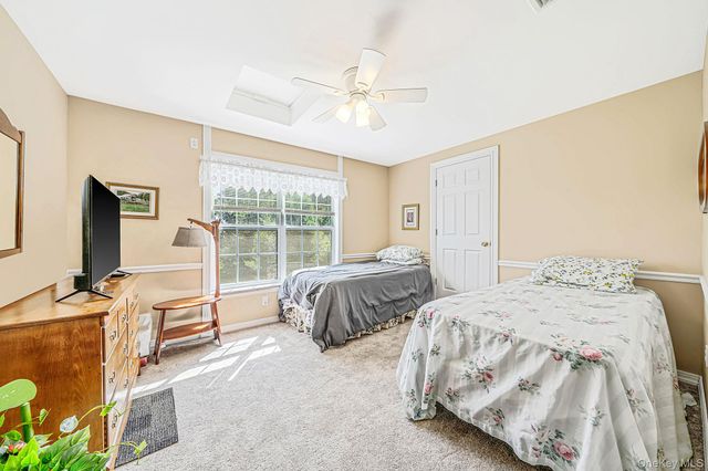 90 Golden Spruce Drive, Calverton, NY 11933