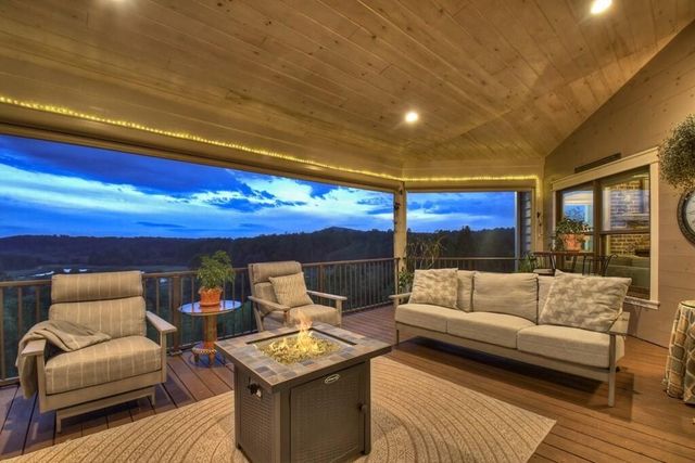 238 Old Farm View, Blairsville, GA 30512