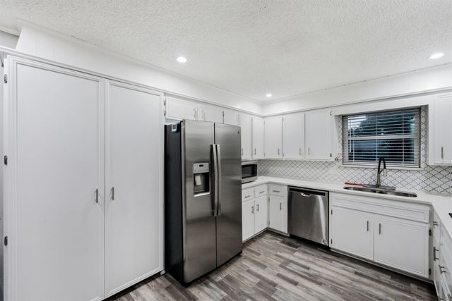 6608 S 254th East Avenue, Broken Arrow, OK 74014