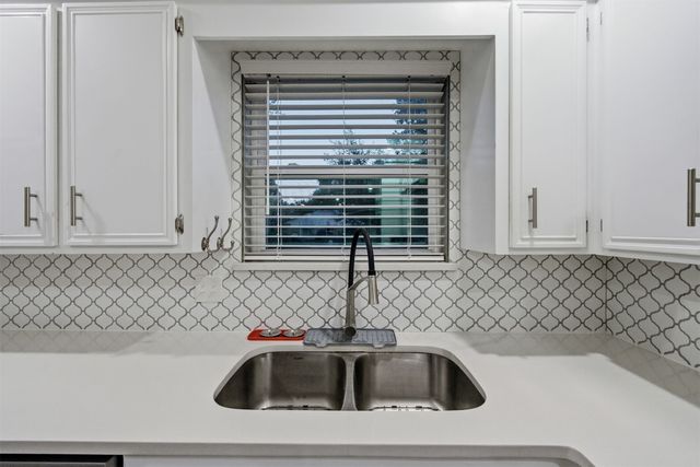 6608 S 254th East Avenue, Broken Arrow, OK 74014