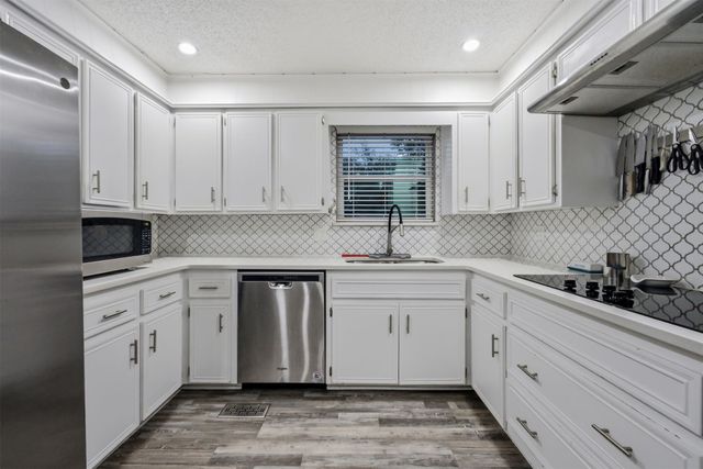 6608 S 254th East Avenue, Broken Arrow, OK 74014
