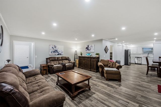6608 S 254th East Avenue, Broken Arrow, OK 74014