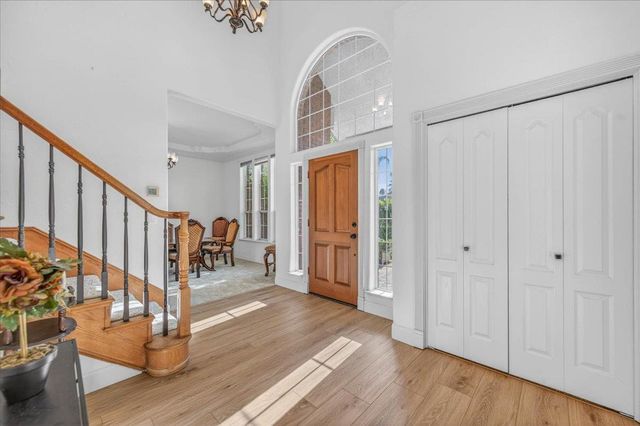 2976 Holly Avenue, Clovis, CA 93611