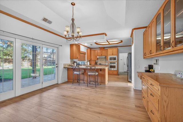 2976 Holly Avenue, Clovis, CA 93611