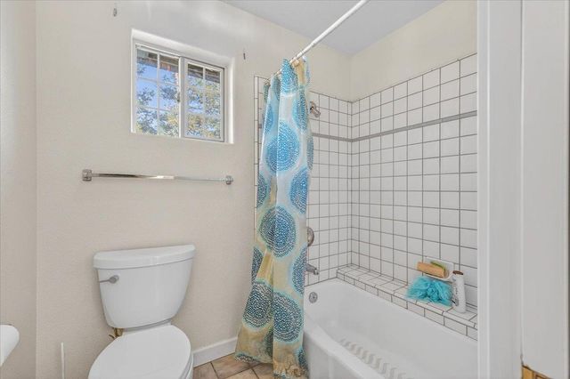 2976 Holly Avenue, Clovis, CA 93611