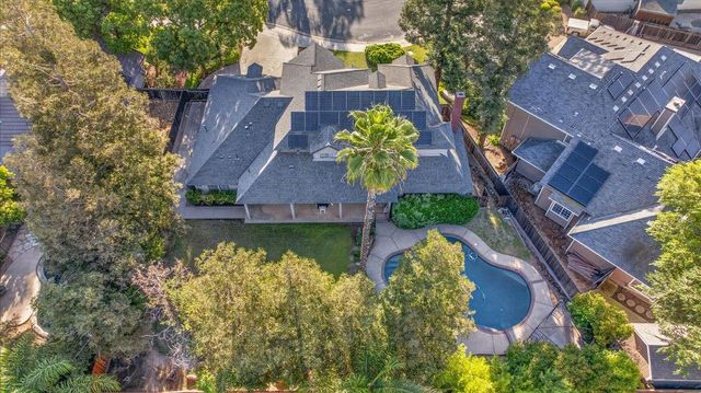 2976 Holly Avenue, Clovis, CA 93611