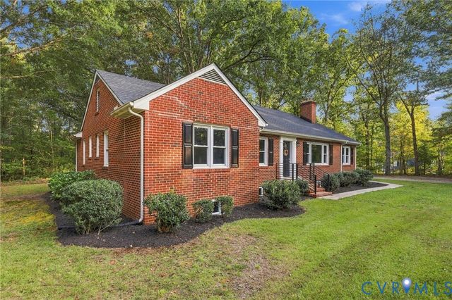 3290 Maidens Rd, Powhatan, VA 23139