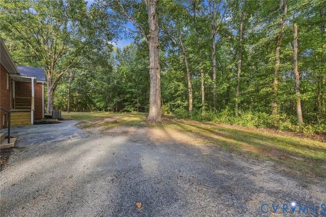 3290 Maidens Rd, Powhatan, VA 23139