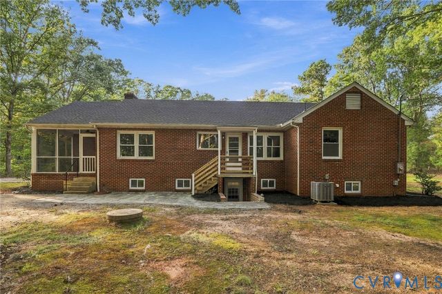 3290 Maidens Rd, Powhatan, VA 23139