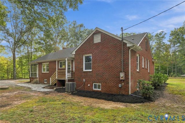 3290 Maidens Rd, Powhatan, VA 23139