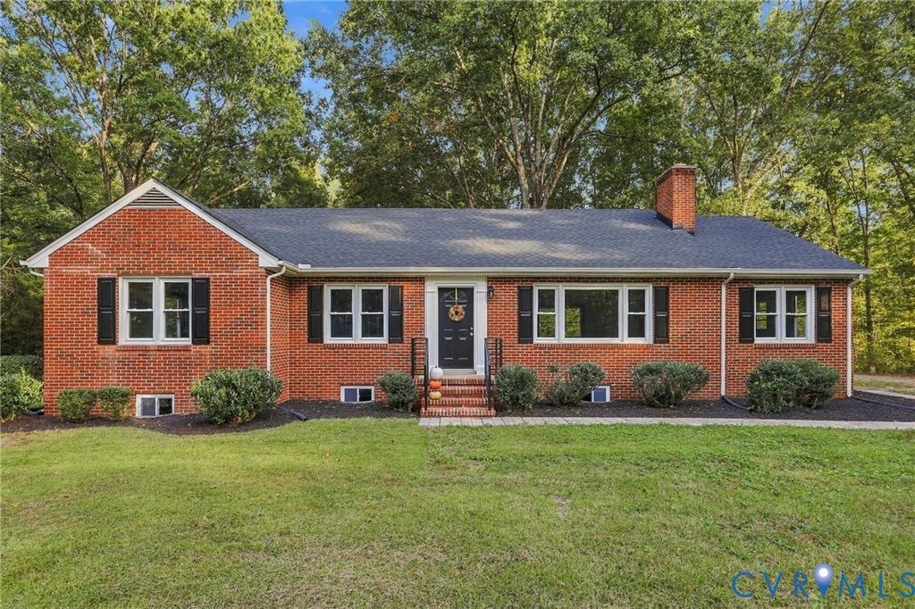3290 Maidens Rd, Powhatan, VA 23139