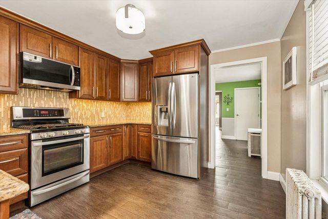 535 FREEMAN ST, Lyndhurst, NJ 07071