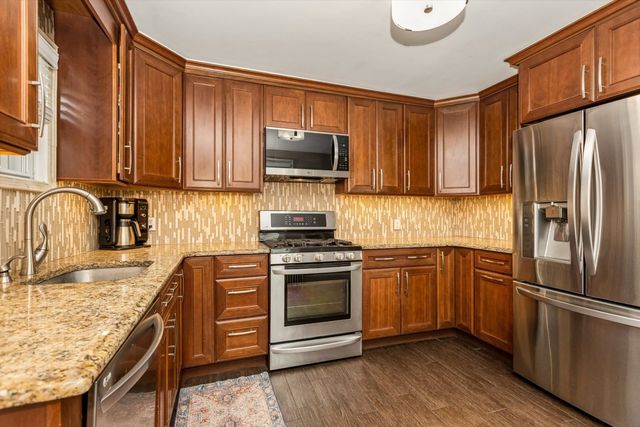 535 FREEMAN ST, Lyndhurst, NJ 07071